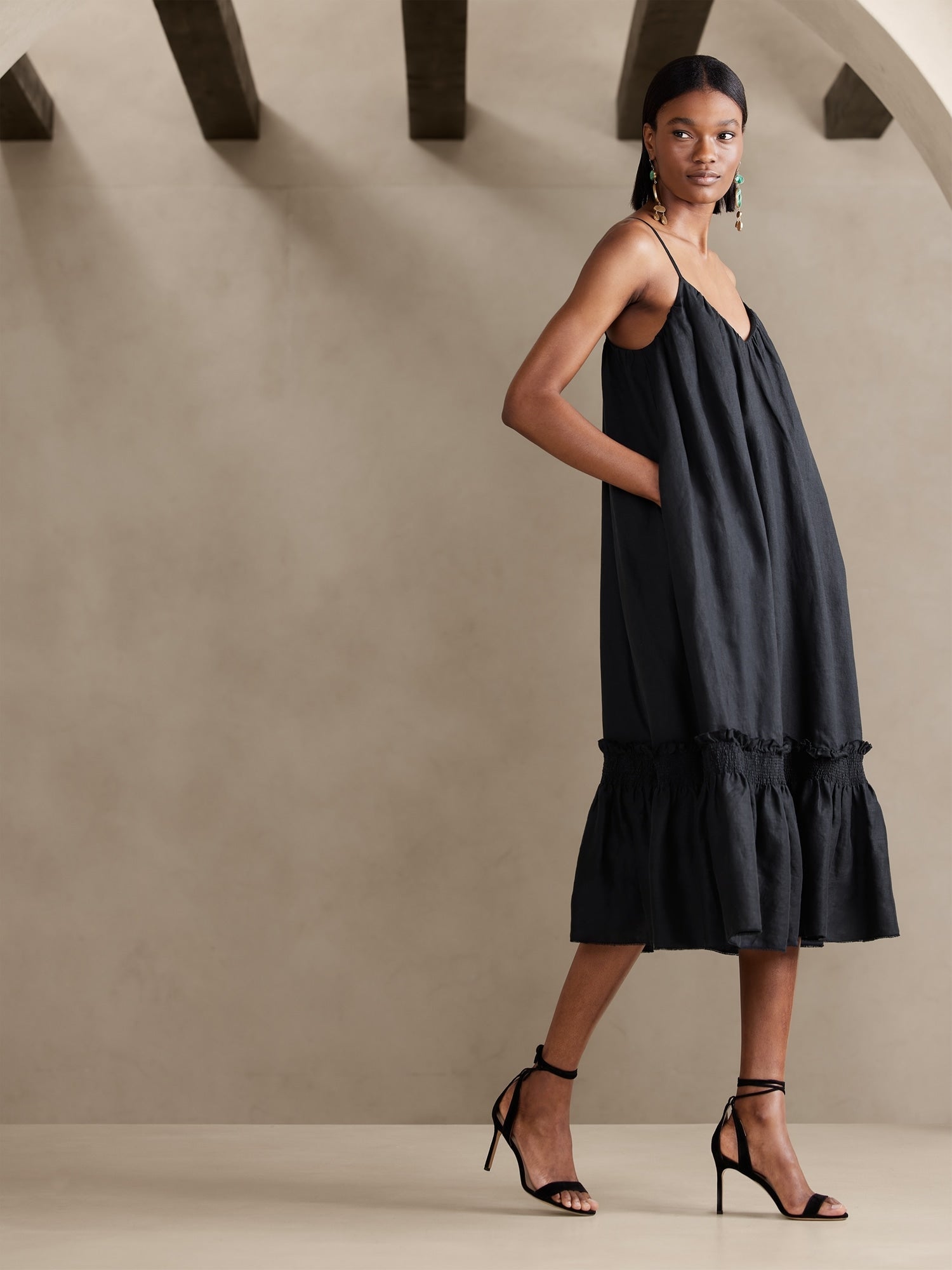 Charlize Linen Midi Dress BANANA REPUBLIC Kuwait Official Store