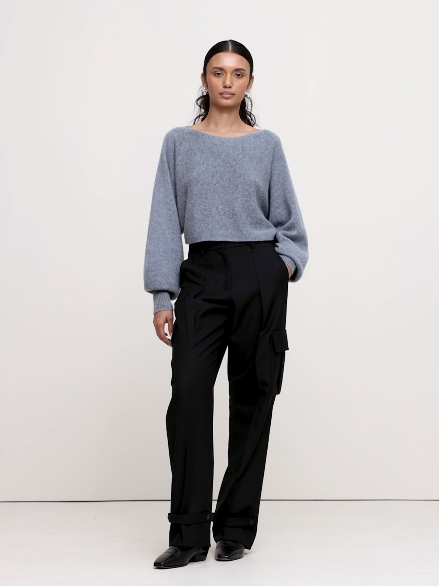 Midweight Cashmere Cropped Sweater