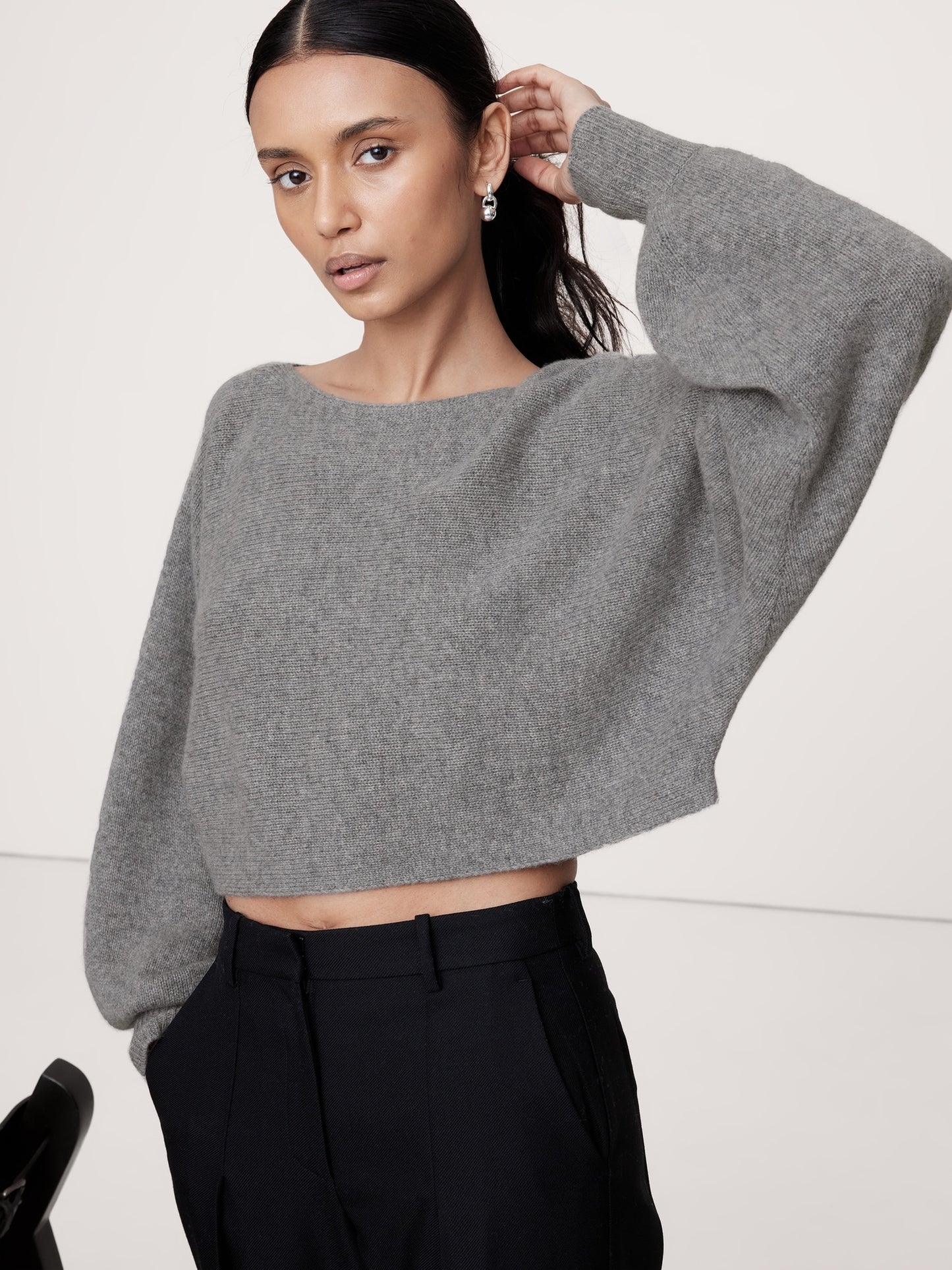 Midweight Cashmere Cropped Sweater